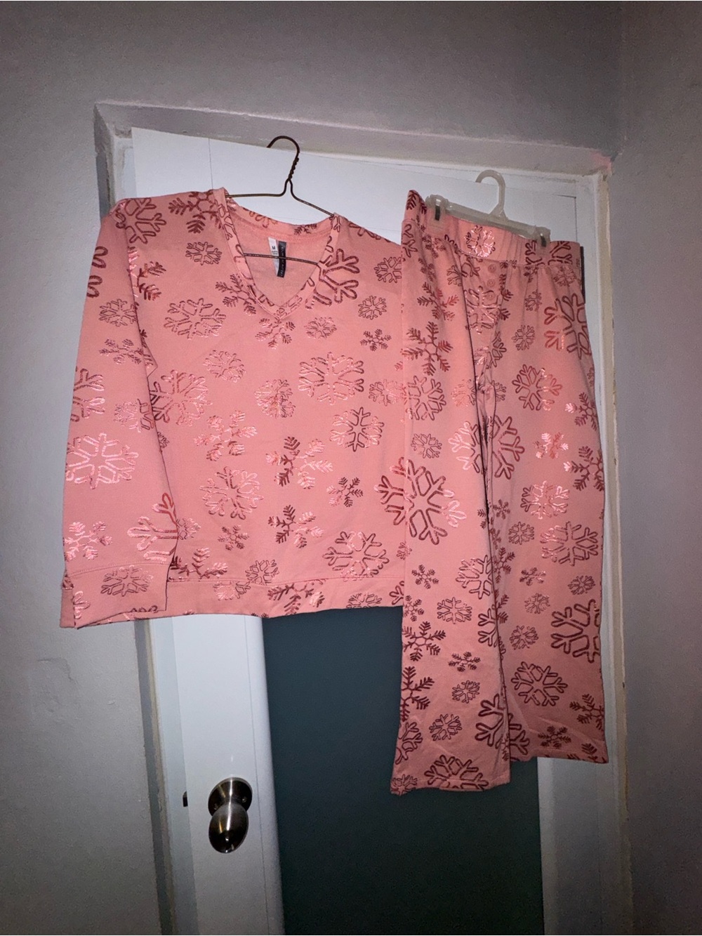 Women's Pink Snowflake Pajama Set